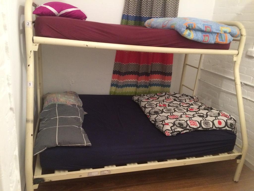 Planet Inn Backpackers Пърт Екстериор снимка